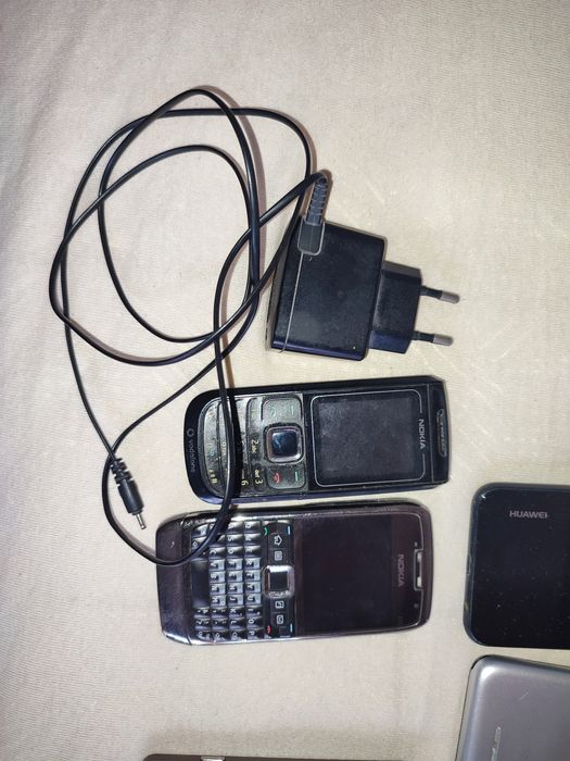 Lot telefoane vechi - funcționale