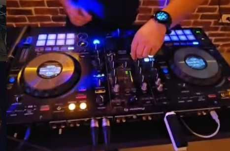 Consola Pioneer ddj 800