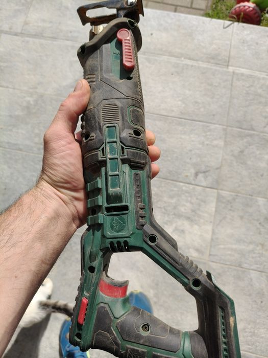 Fierăstrău sabie pe acumulator  parkside