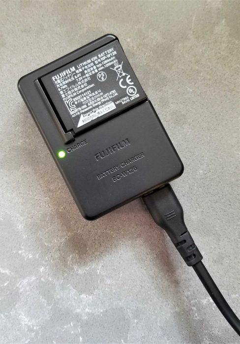 Fujifilm X-E1 – stare excelentă – funcționează perfect – GARANȚIE