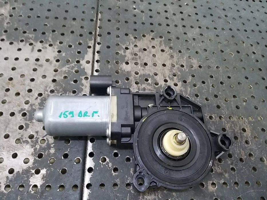 Motoras macara dreapta fata alfa romeo 159 939 d2935p8