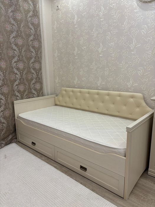 Продам одноместную кровать 2 шт