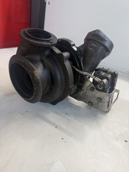 Turbina Audi A6 C6 3.0 TDI V6 245cp cod motor BMK