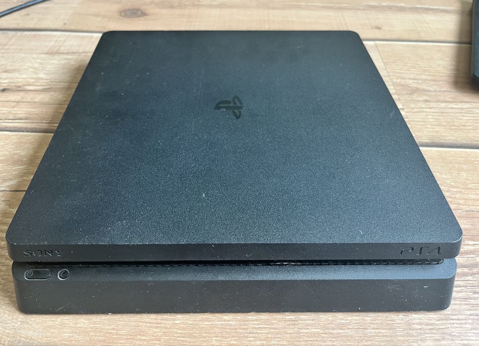 PlayStation Slim 500 ГБ PS4