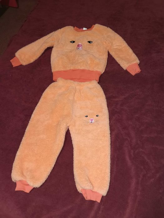 Детски комплект блуза и панталон от полар много мек