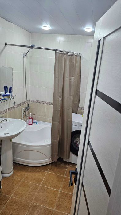 Сотилади 3/9/9 Миробод