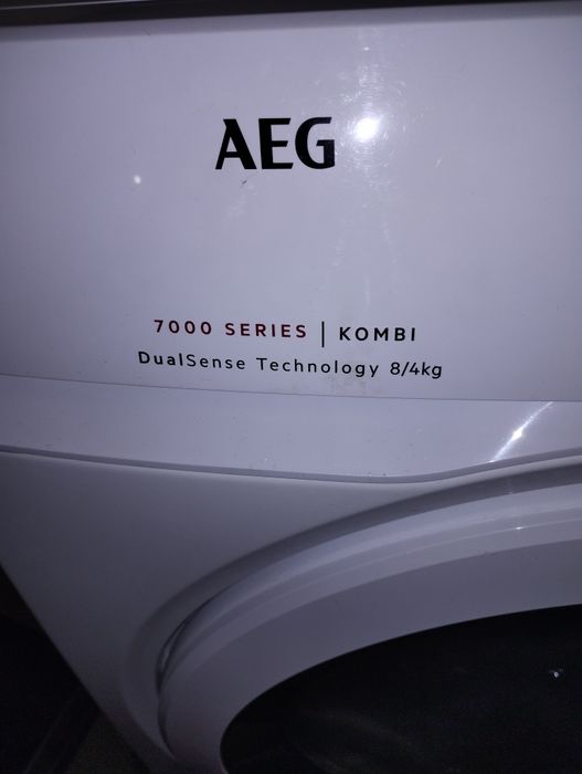 Комбинирана пералня с Сушилня AEG Serie7000