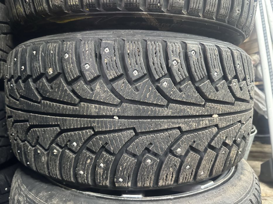 Шипованная резина 255/35/20
