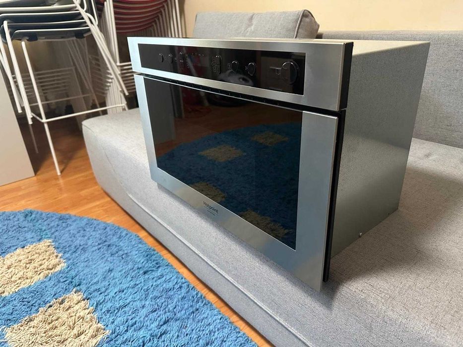 Cuptor microunde incorporabil Hotpoint/Ariston