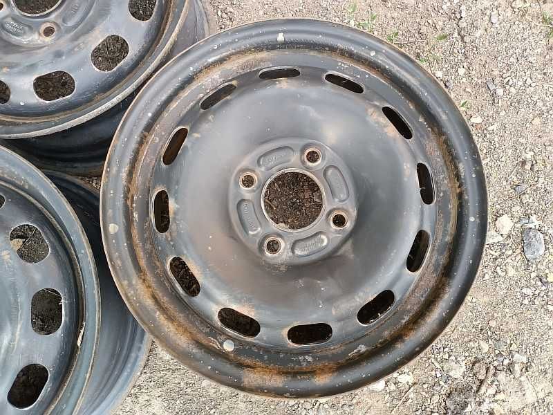 Продам оригинальные металлические диски на Ford