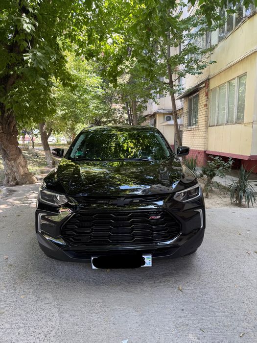 Tracker 2024 premier plus