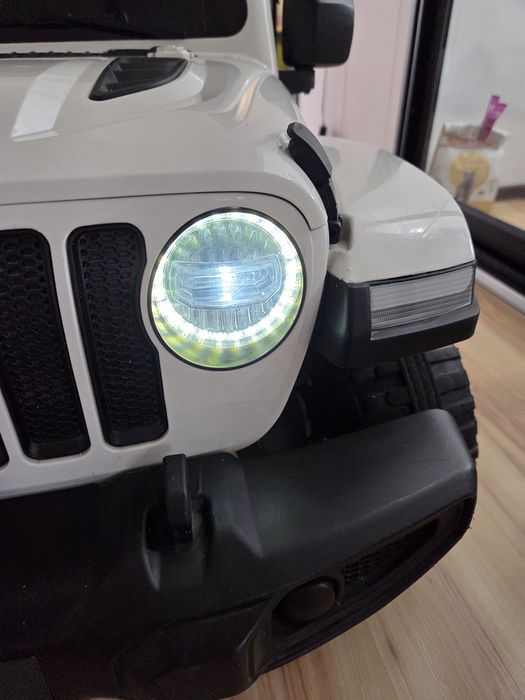 Masinuta electrica Jeep Rubicon cu Baterie NOUA
