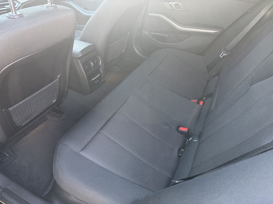 Bmw seria 3 g20   318i sedan facelift cutie automata 2023