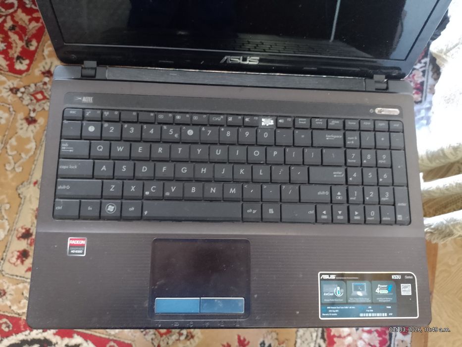 Vând laptop Assus