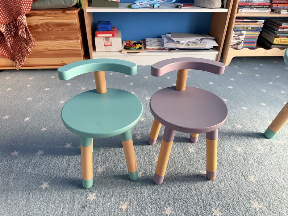 Masuta (de reconditionat) cu scaunele copii