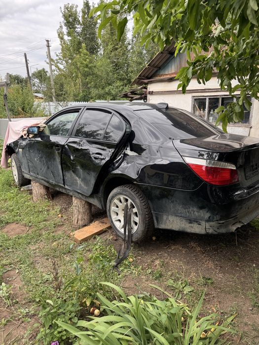 продам на запчасти бмв е60