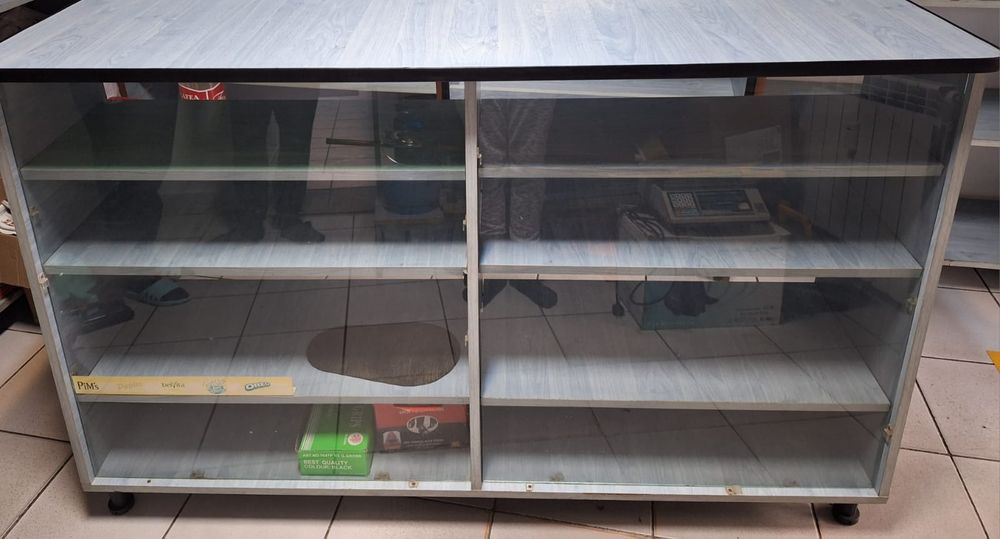 Rafturi din pal laminat