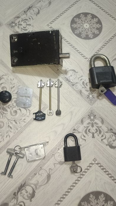 Продам  замки разные