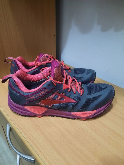 Adidasi dama Goretex