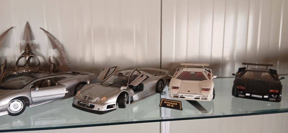 Mașinuțe de colecție majorete