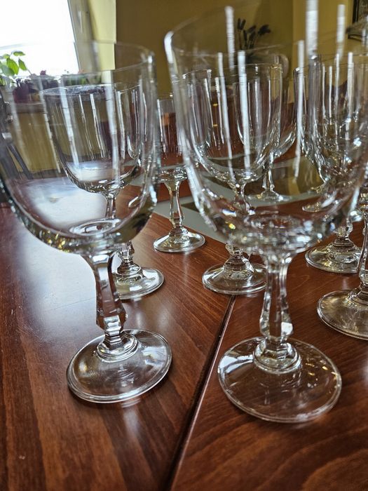 Чаши за червено вино