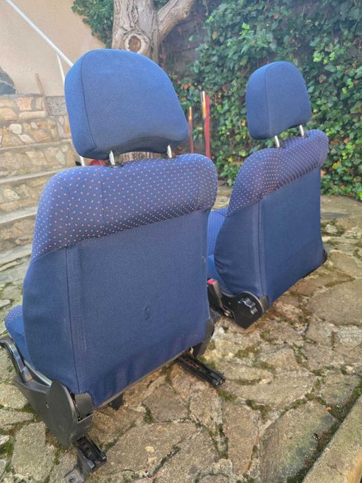 Предни седалки Mitsubishi Pajero Pinin