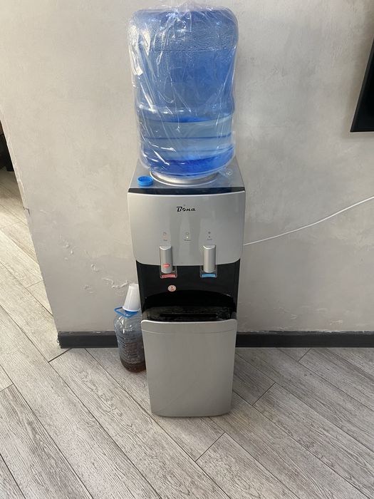 Кулер для воды Bona
