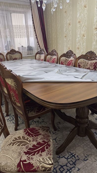 Продам стол со стульями