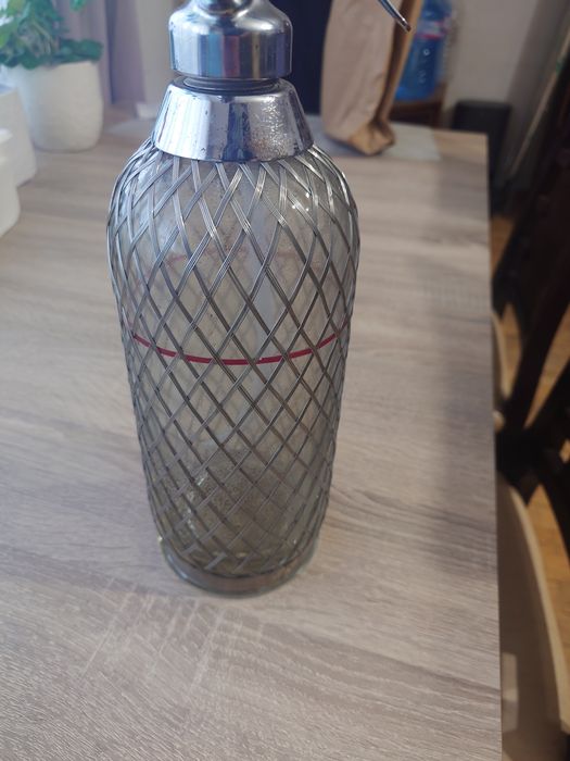 Стъклена кана за газиране на вода