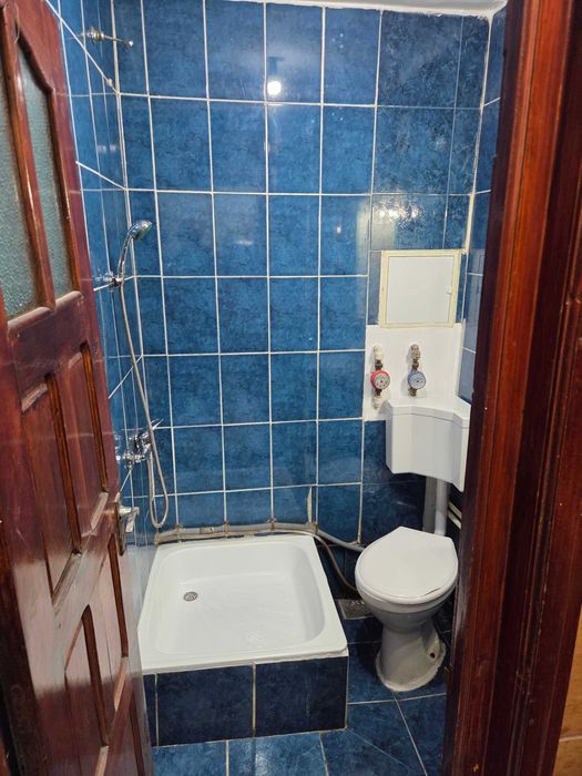 garsoniera cet constanta parter , se poate face balcon