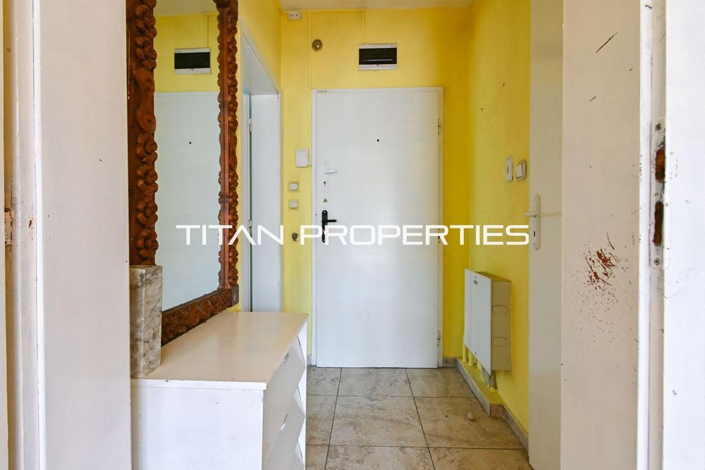 Тристаен, продажба, кв. Карпузица