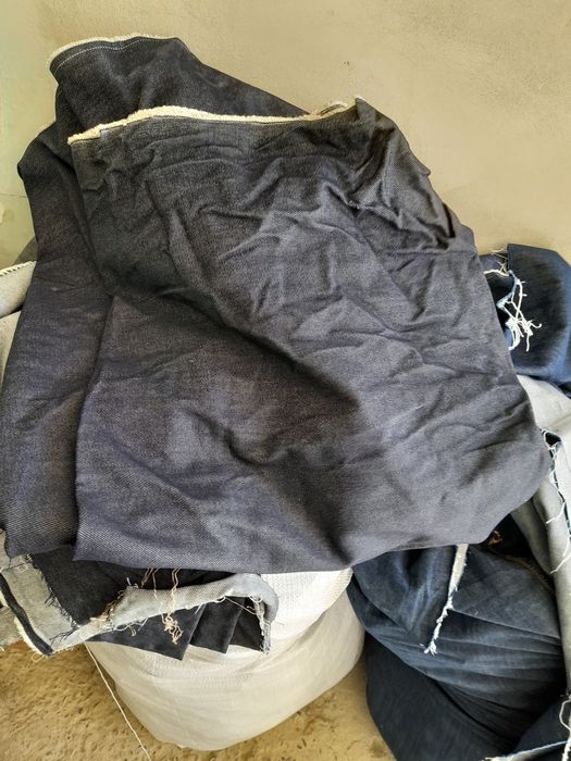 Турли хилдаги жинси материаллар