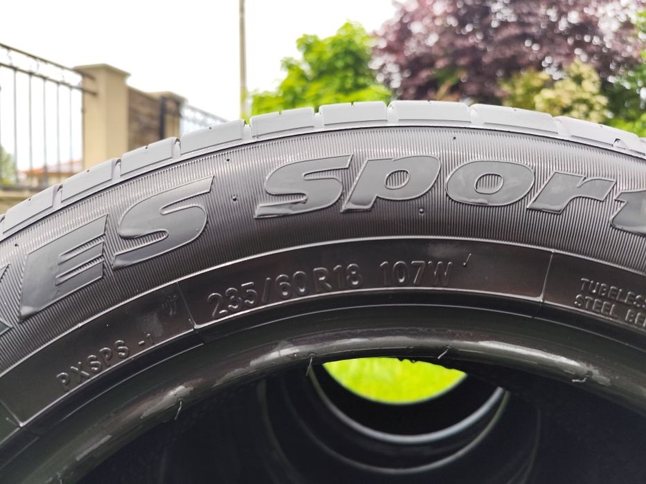 Vând set 4 anvelope Toyo Proxes Sport SUV, dimensiune 235/60 R18 107W