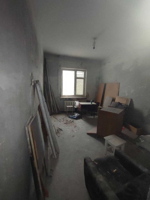 Продаётся 4х комн квартира на 2 этаже Ор-р 5 микрорайон