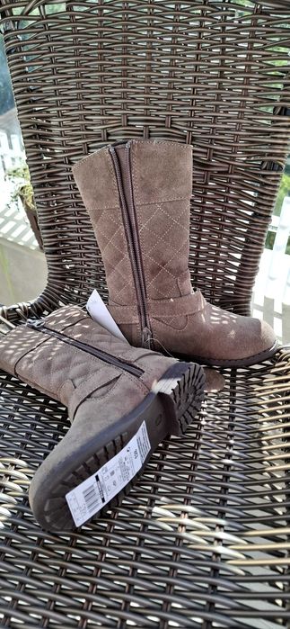 Бутуши за момиченце 24 размер