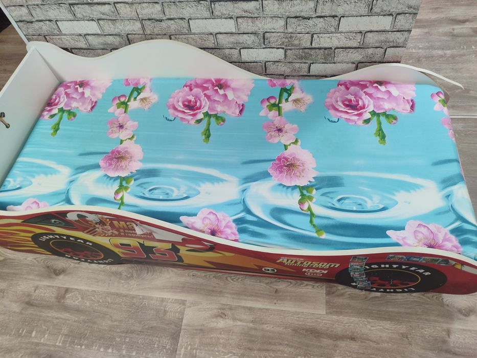 Продам Кровать детскую