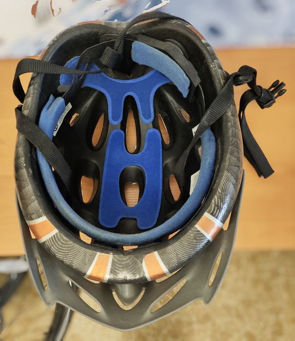 Велошлем Aerogo 396