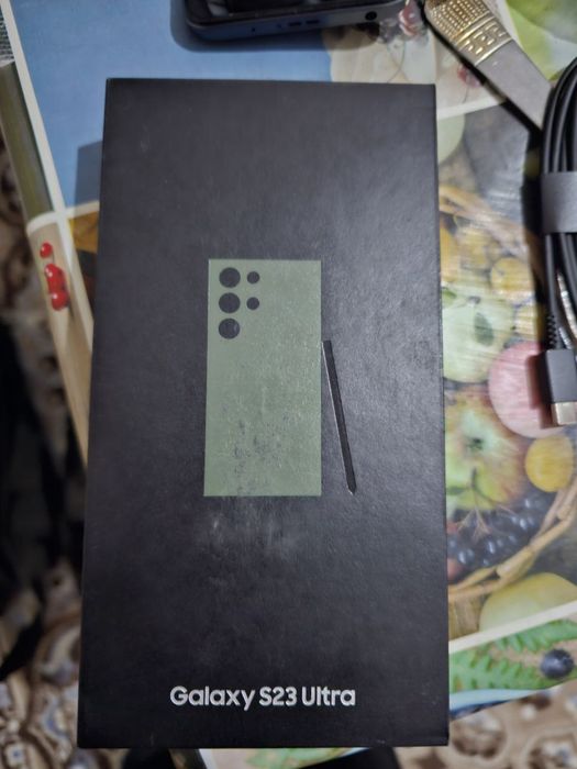 S 23 ULTRA 12+8 / 256 talik
VETNAM 2 Ta Simkartali
Xolati yangi turibd