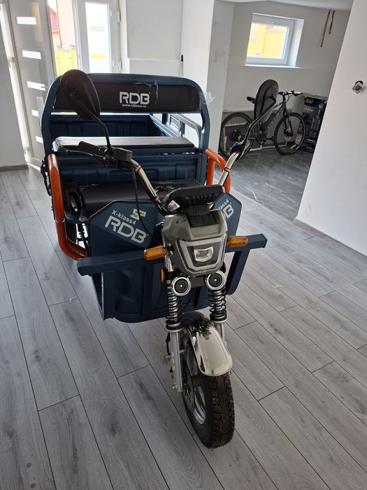 Vand vehicul electric Nou