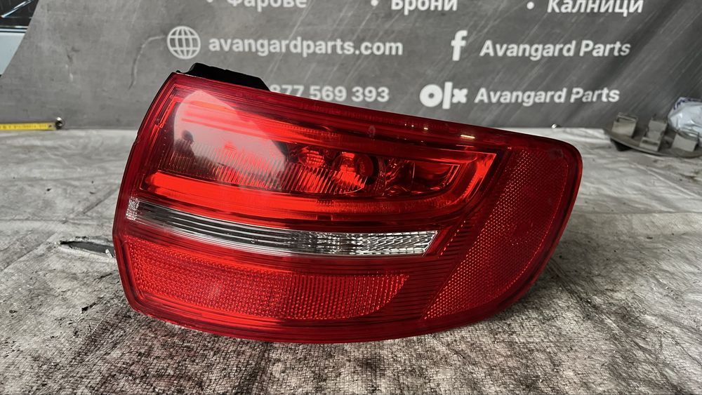 2 броя Десен и 3 броя ляв стоп Audi A4 B8 (2007-2015)