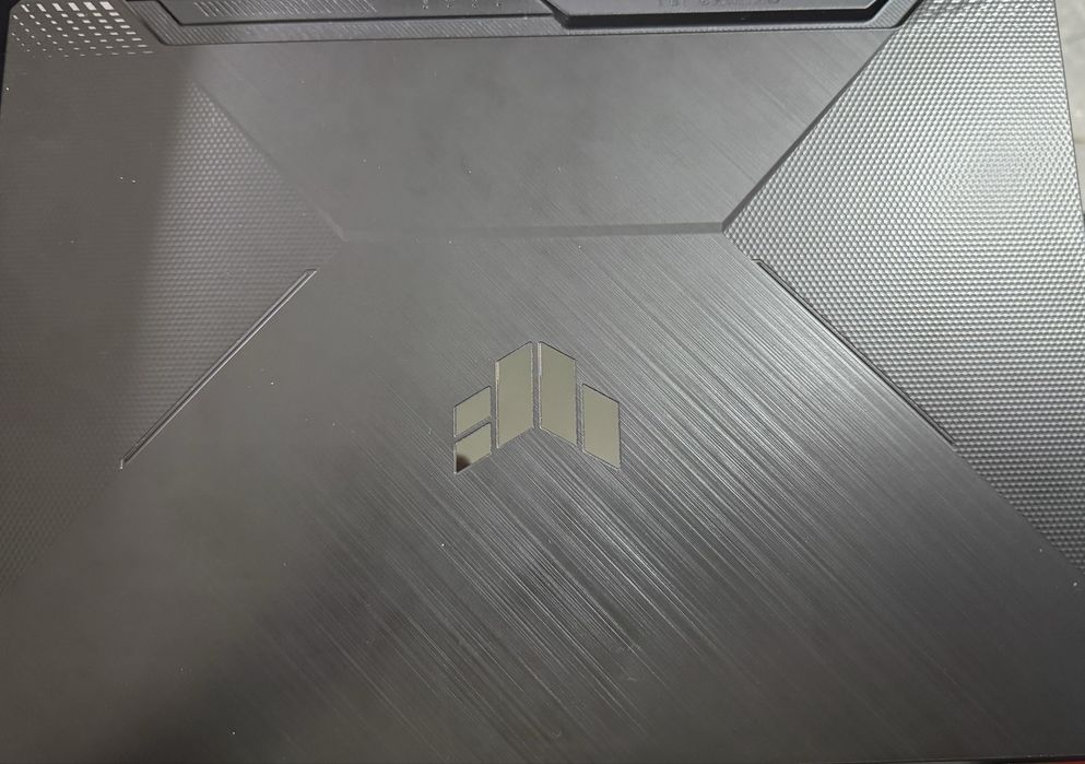Игровой ноутбук ASUS