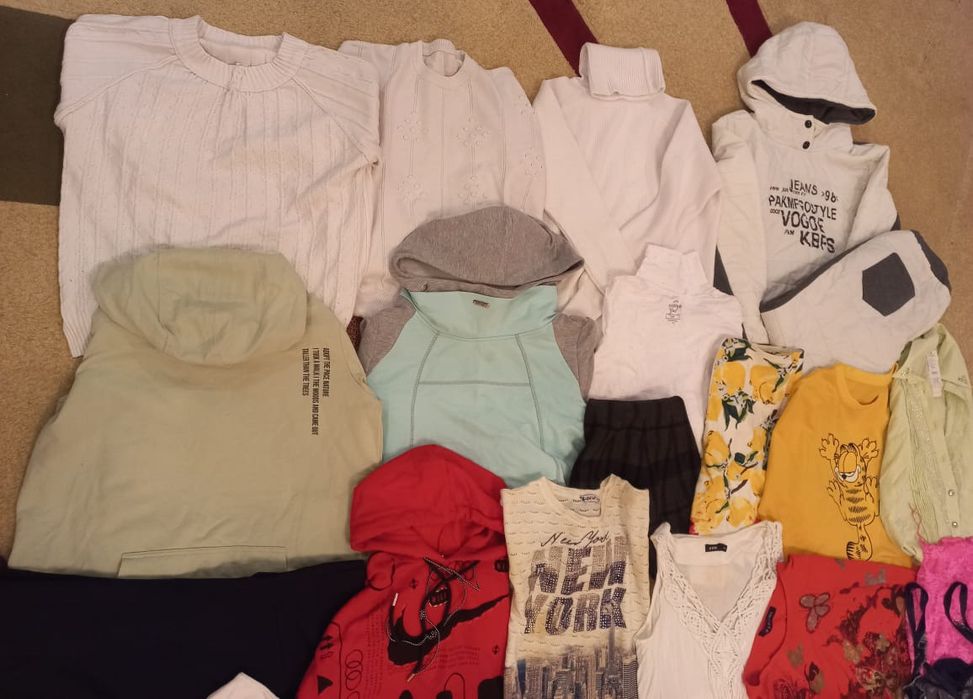 Продам / вещи на девочку / .