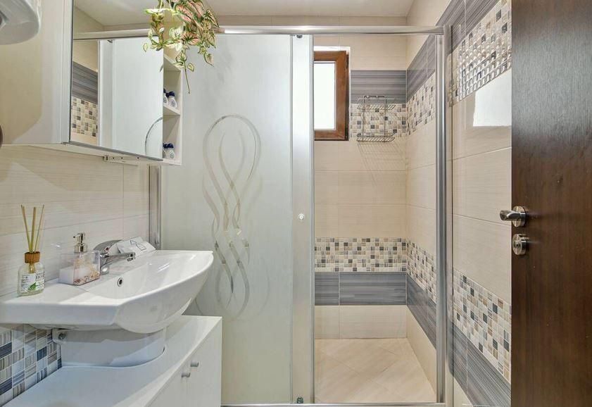 Дава се под наем Тристаен апартамент в Варна, Конфуто - 80 кв.м за 716 € - Снимка #5