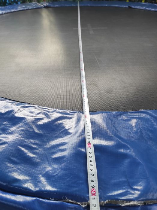 Vând trambulina max 120 kg 250 cm diametru