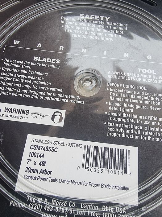 Vând circular metal