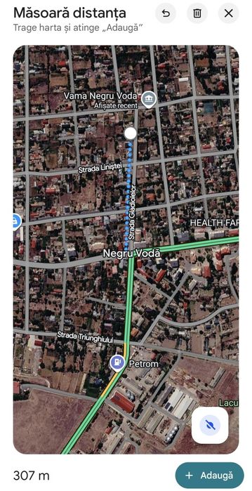 Proprietar vând teren intravilan de 1258m² cu casa nelocuibila, central în Negru Voda, având apă, curent și posibilitatea de racordare la canalizare