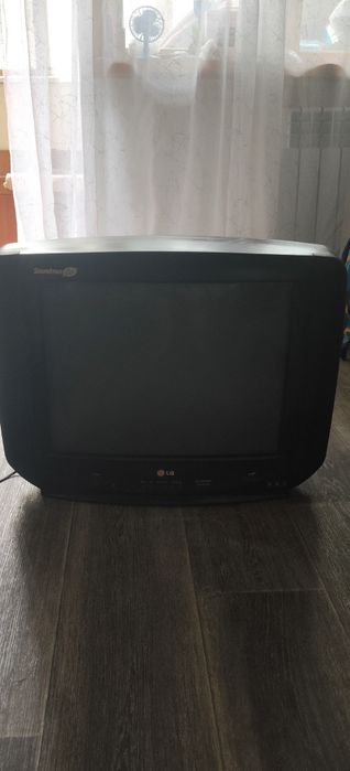 Продам  телевизор LG
