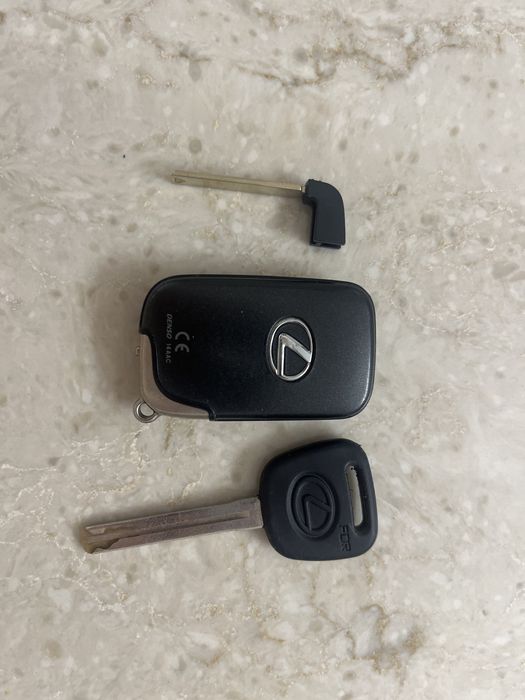Ключи оригинал от Lexus и Volkswagen