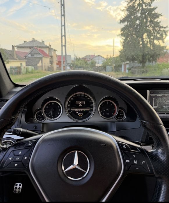 Vănd Mercedes Benz E350 coupe