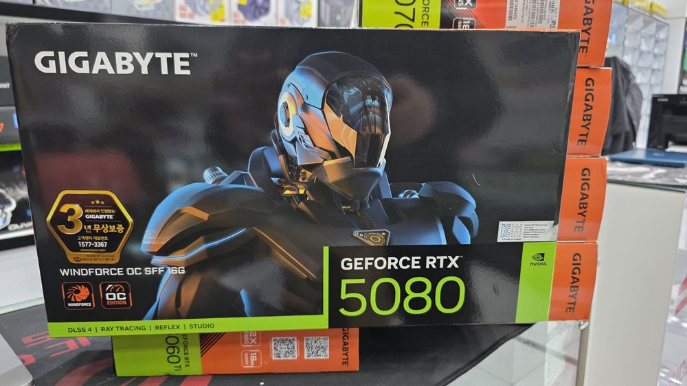 Gigabyte  rtx 5080 windforce oc sff 16gb